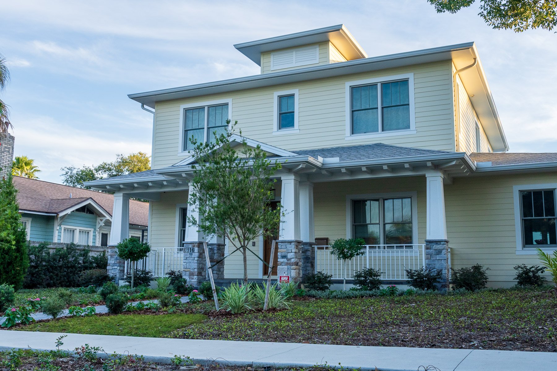 Residential landscape front of house 4